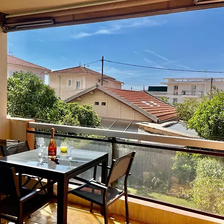 Les Pins Yourhosthelper דירה קאן סור מר