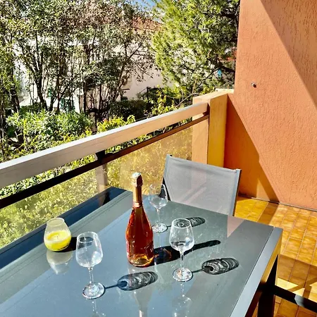 Apartment Les Pins Yourhosthelper